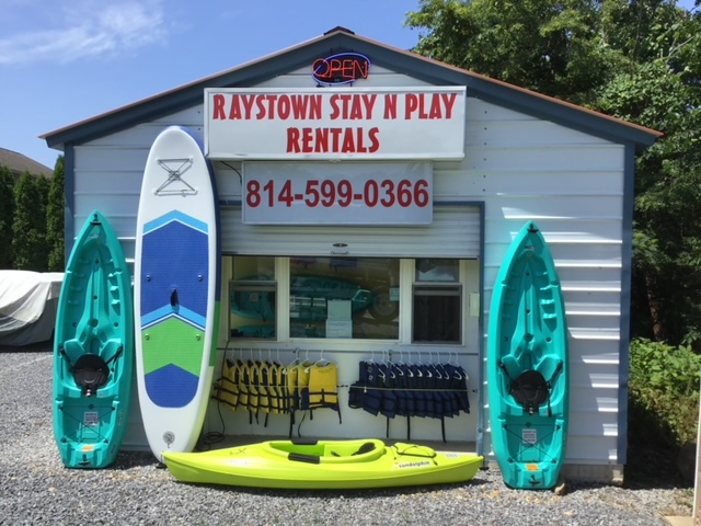 Raystown Stay N Play office picture with kayaks and paddle board